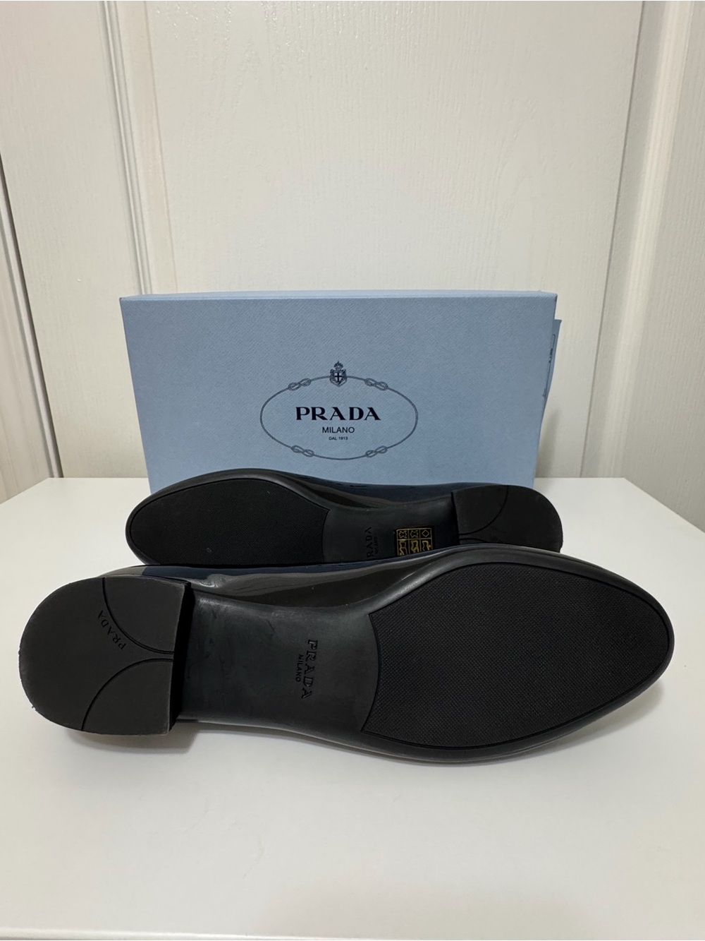 Prada Calzature Donna Ballet Flats
Black Patent Leather - Picture 6 of 9